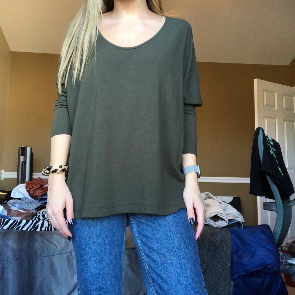 Oversized green sweater